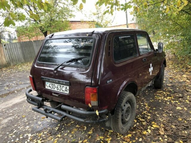 Красный ВАЗ 21213 Niva, объемом двигателя 1.7 л и пробегом 80 тыс. км за 2000 $, фото 10 на Automoto.ua