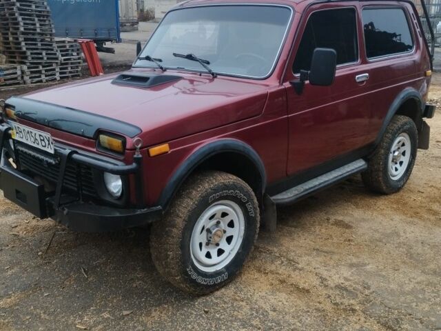 Красный ВАЗ 21213 Niva, объемом двигателя 1.7 л и пробегом 71 тыс. км за 2700 $, фото 1 на Automoto.ua