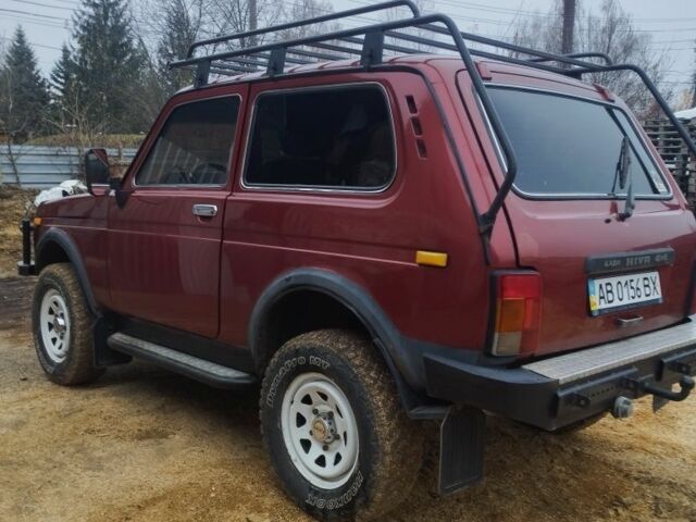 Красный ВАЗ 21213 Niva, объемом двигателя 1.7 л и пробегом 71 тыс. км за 2700 $, фото 4 на Automoto.ua