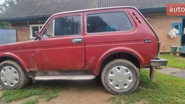 Красный ВАЗ 21213 Niva, объемом двигателя 1.7 л и пробегом 100 тыс. км за 1650 $, фото 3 на Automoto.ua