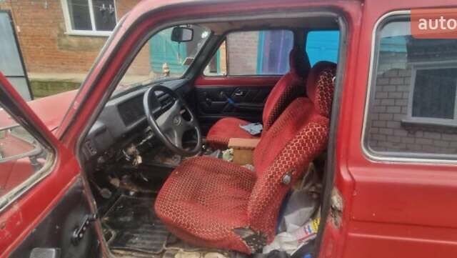 Красный ВАЗ 21213 Niva, объемом двигателя 1.7 л и пробегом 100 тыс. км за 1650 $, фото 5 на Automoto.ua