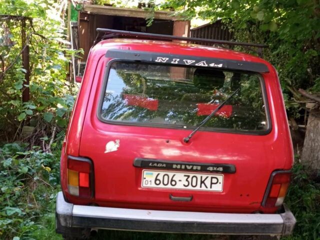 Красный ВАЗ 21213 Niva, объемом двигателя 1.6 л и пробегом 855 тыс. км за 2500 $, фото 6 на Automoto.ua