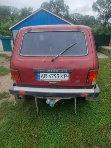 Красный ВАЗ 21213 Niva, объемом двигателя 1.7 л и пробегом 100 тыс. км за 1650 $, фото 2 на Automoto.ua