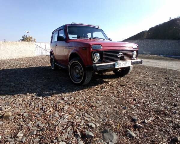Червоний ВАЗ 21213 Niva, об'ємом двигуна 1.69 л та пробігом 80 тис. км за 2950 $, фото 3 на Automoto.ua