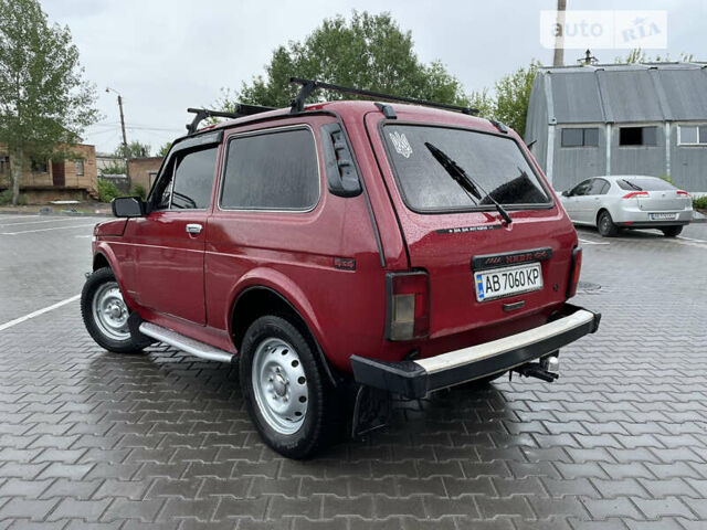 Красный ВАЗ 21213 Niva, объемом двигателя 1.7 л и пробегом 160 тыс. км за 2550 $, фото 9 на Automoto.ua
