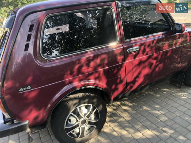 Красный ВАЗ 21213 Niva, объемом двигателя 1.7 л и пробегом 120 тыс. км за 4000 $, фото 10 на Automoto.ua