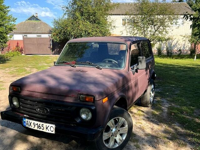 Червоний ВАЗ 21213 Niva, об'ємом двигуна 1.7 л та пробігом 150 тис. км за 1700 $, фото 5 на Automoto.ua