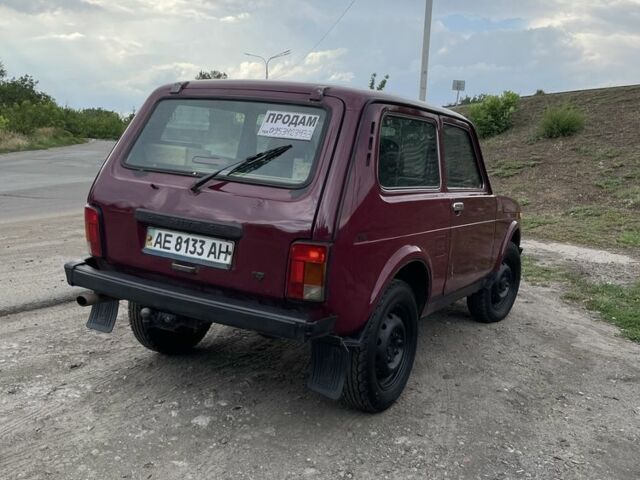 Красный ВАЗ 21213 Niva, объемом двигателя 1.7 л и пробегом 200 тыс. км за 80000 $, фото 6 на Automoto.ua