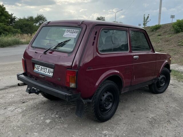Красный ВАЗ 21213 Niva, объемом двигателя 1.7 л и пробегом 200 тыс. км за 80000 $, фото 2 на Automoto.ua