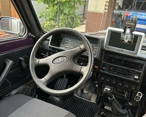 Червоний ВАЗ 21213 Niva, об'ємом двигуна 1.7 л та пробігом 119 тис. км за 2800 $, фото 11 на Automoto.ua