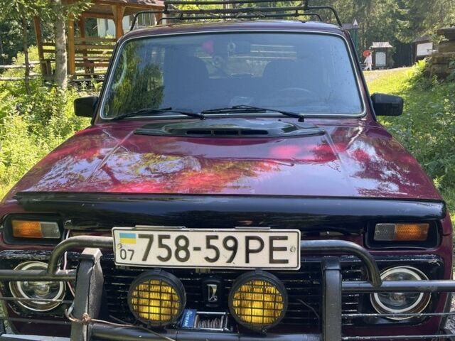 Червоний ВАЗ 21213 Niva, об'ємом двигуна 1.7 л та пробігом 47 тис. км за 3500 $, фото 1 на Automoto.ua