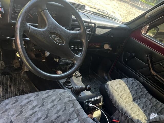 Червоний ВАЗ 21213 Niva, об'ємом двигуна 1.7 л та пробігом 47 тис. км за 3500 $, фото 3 на Automoto.ua