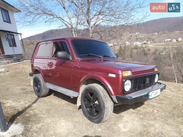 Червоний ВАЗ 21213 Niva, об'ємом двигуна 1.69 л та пробігом 112 тис. км за 3250 $, фото 11 на Automoto.ua