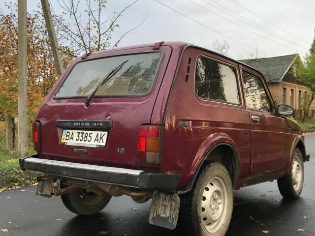 Червоний ВАЗ 21213 Niva, об'ємом двигуна 1.7 л та пробігом 130 тис. км за 1300 $, фото 2 на Automoto.ua