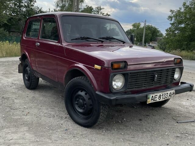 Красный ВАЗ 21213 Niva, объемом двигателя 1.7 л и пробегом 200 тыс. км за 80000 $, фото 3 на Automoto.ua