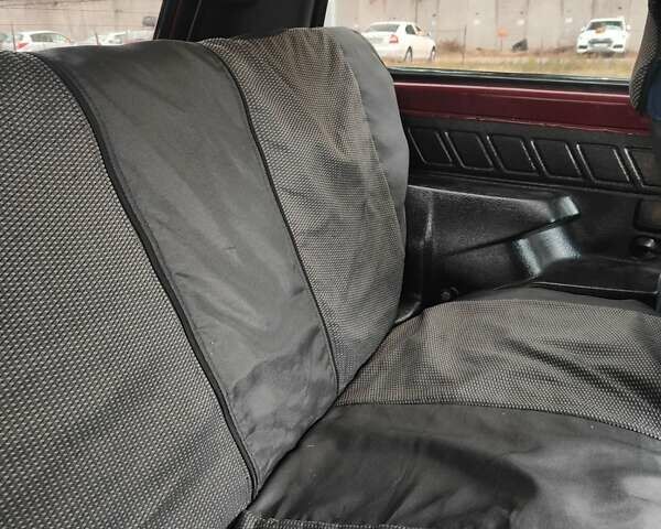 Червоний ВАЗ 21213 Niva, об'ємом двигуна 1.69 л та пробігом 197 тис. км за 3400 $, фото 13 на Automoto.ua