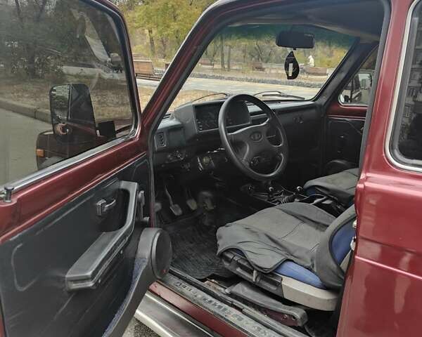 Червоний ВАЗ 21213 Niva, об'ємом двигуна 1.69 л та пробігом 197 тис. км за 3400 $, фото 6 на Automoto.ua