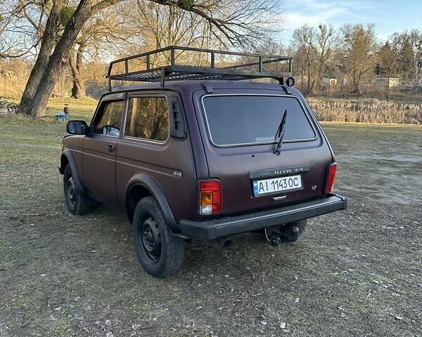 Красный ВАЗ 21213 Niva, объемом двигателя 1.69 л и пробегом 150 тыс. км за 2500 $, фото 1 на Automoto.ua