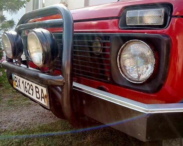 Червоний ВАЗ 21213 Niva, об'ємом двигуна 1.7 л та пробігом 200 тис. км за 2851 $, фото 3 на Automoto.ua