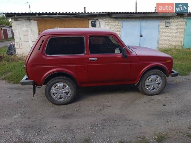 Красный ВАЗ 21213 Niva, объемом двигателя 1.7 л и пробегом 250 тыс. км за 2700 $, фото 5 на Automoto.ua