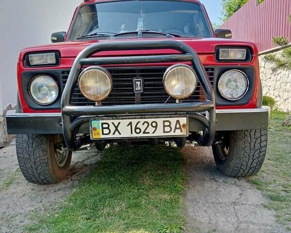 Червоний ВАЗ 21213 Niva, об'ємом двигуна 1.7 л та пробігом 200 тис. км за 2851 $, фото 76 на Automoto.ua