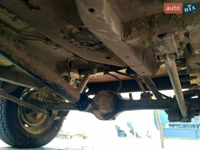 Красный ВАЗ 21213 Niva, объемом двигателя 1.7 л и пробегом 115 тыс. км за 1500 $, фото 12 на Automoto.ua