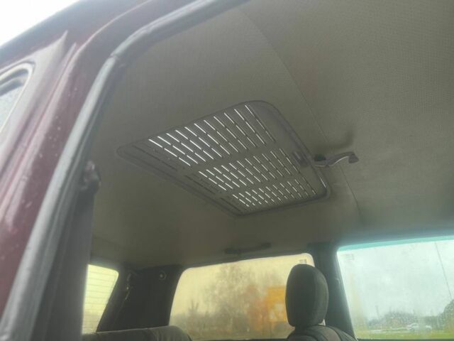 Красный ВАЗ 21213 Niva, объемом двигателя 1.7 л и пробегом 35 тыс. км за 1800 $, фото 9 на Automoto.ua