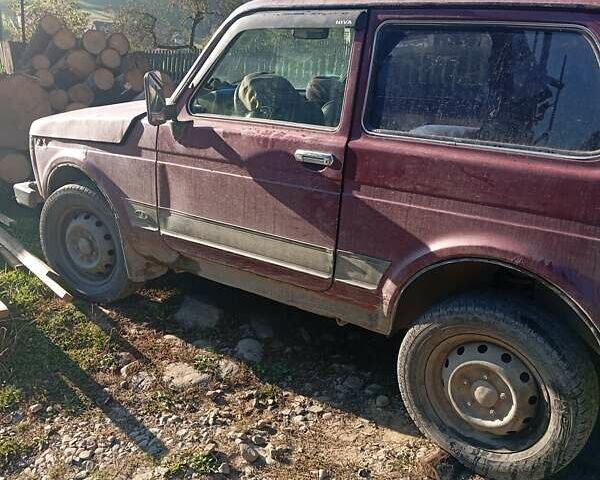 Красный ВАЗ 21213 Niva, объемом двигателя 1.69 л и пробегом 100 тыс. км за 1700 $, фото 2 на Automoto.ua