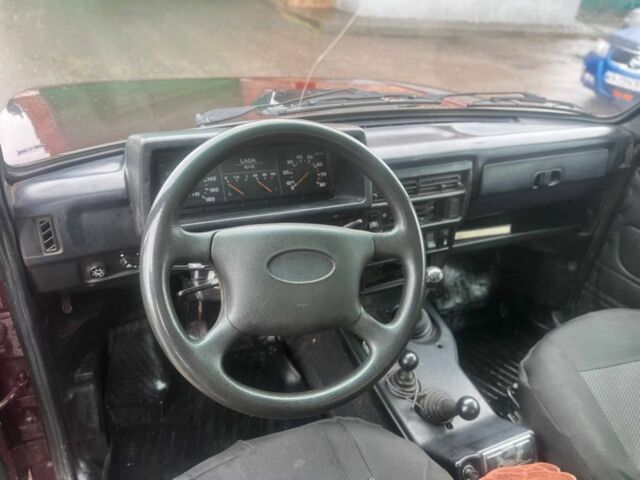 Красный ВАЗ 21213 Niva, объемом двигателя 1.7 л и пробегом 35 тыс. км за 1800 $, фото 5 на Automoto.ua