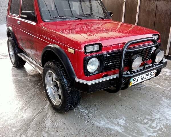 Червоний ВАЗ 21213 Niva, об'ємом двигуна 1.7 л та пробігом 200 тис. км за 2851 $, фото 95 на Automoto.ua