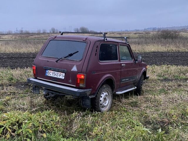Красный ВАЗ 21213 Niva, объемом двигателя 1.7 л и пробегом 99 тыс. км за 2750 $, фото 3 на Automoto.ua