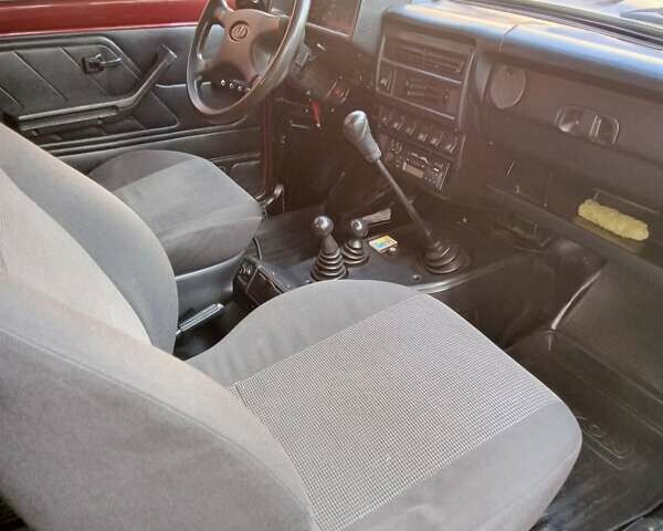 Червоний ВАЗ 21213 Niva, об'ємом двигуна 1.7 л та пробігом 200 тис. км за 2851 $, фото 20 на Automoto.ua