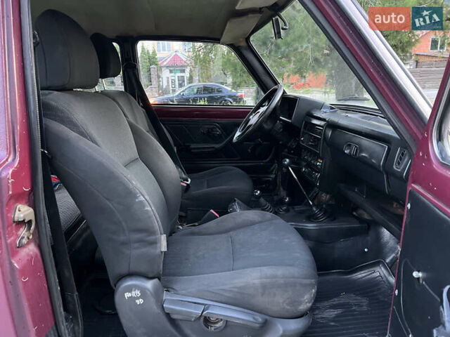 Красный ВАЗ 21213 Niva, объемом двигателя 1.7 л и пробегом 200 тыс. км за 1700 $, фото 21 на Automoto.ua