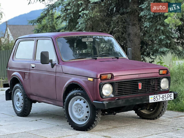 Красный ВАЗ 21213 Niva, объемом двигателя 1.7 л и пробегом 200 тыс. км за 1700 $, фото 12 на Automoto.ua