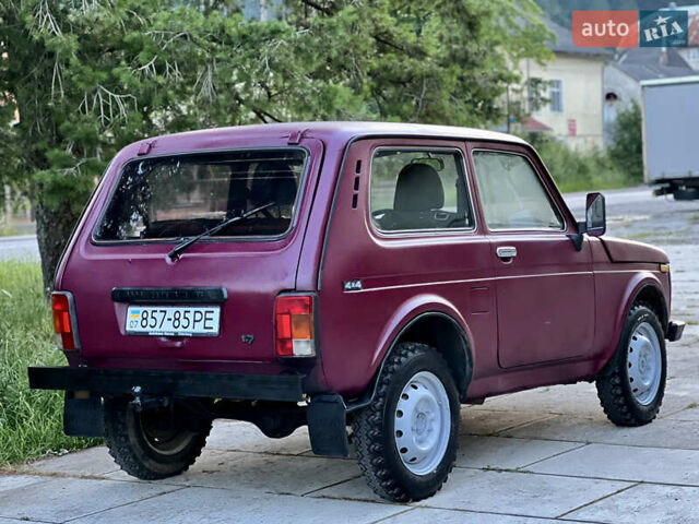 Красный ВАЗ 21213 Niva, объемом двигателя 1.7 л и пробегом 200 тыс. км за 1700 $, фото 17 на Automoto.ua