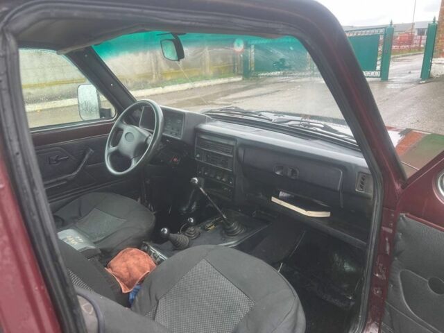 Красный ВАЗ 21213 Niva, объемом двигателя 1.7 л и пробегом 35 тыс. км за 1800 $, фото 7 на Automoto.ua