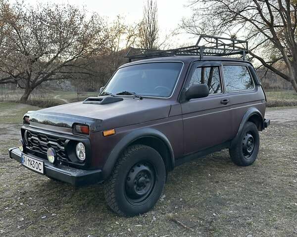 Красный ВАЗ 21213 Niva, объемом двигателя 1.69 л и пробегом 150 тыс. км за 2500 $, фото 9 на Automoto.ua