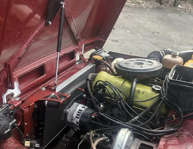 Красный ВАЗ 21213 Niva, объемом двигателя 1.7 л и пробегом 280 тыс. км за 3500 $, фото 5 на Automoto.ua