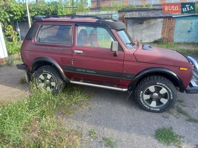 Червоний ВАЗ 21213 Niva, об'ємом двигуна 1.7 л та пробігом 173 тис. км за 2800 $, фото 8 на Automoto.ua