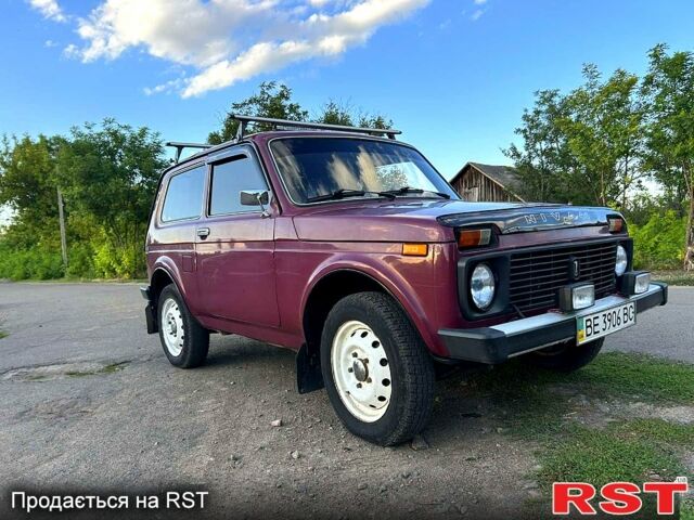 Красный ВАЗ 21213 Niva, объемом двигателя 1.7 л и пробегом 143 тыс. км за 3200 $, фото 6 на Automoto.ua