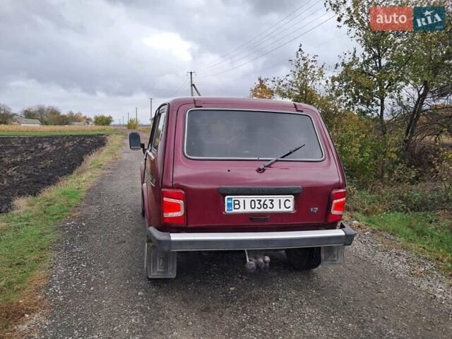 Красный ВАЗ 21213 Niva, объемом двигателя 1.69 л и пробегом 156 тыс. км за 3950 $, фото 17 на Automoto.ua