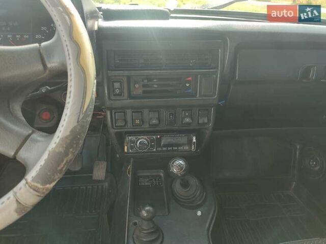 Красный ВАЗ 21213 Niva, объемом двигателя 1.69 л и пробегом 135 тыс. км за 3400 $, фото 15 на Automoto.ua
