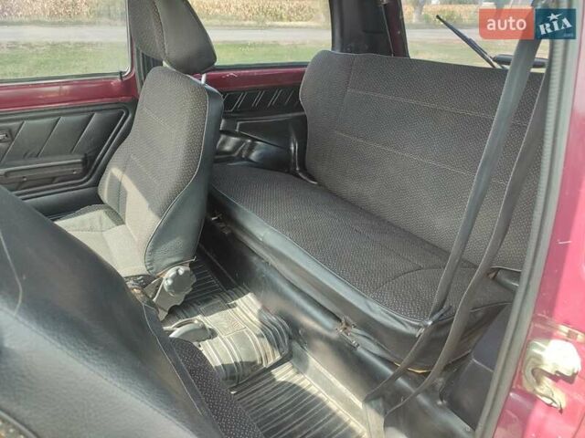 Красный ВАЗ 21213 Niva, объемом двигателя 1.69 л и пробегом 135 тыс. км за 3400 $, фото 17 на Automoto.ua