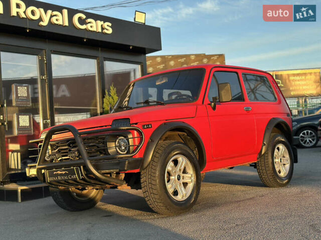 Красный ВАЗ 21213 Niva, объемом двигателя 1.7 л и пробегом 131 тыс. км за 5200 $, фото 5 на Automoto.ua