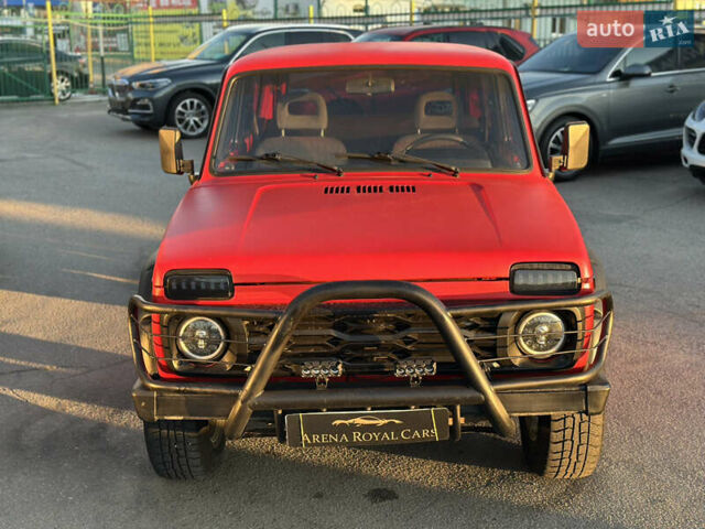 Красный ВАЗ 21213 Niva, объемом двигателя 1.7 л и пробегом 131 тыс. км за 5200 $, фото 7 на Automoto.ua
