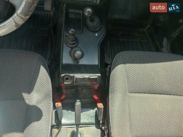Красный ВАЗ 21213 Niva, объемом двигателя 1.69 л и пробегом 135 тыс. км за 3400 $, фото 16 на Automoto.ua