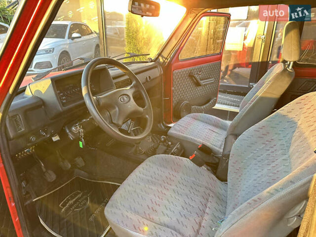 Красный ВАЗ 21213 Niva, объемом двигателя 1.7 л и пробегом 131 тыс. км за 5200 $, фото 12 на Automoto.ua