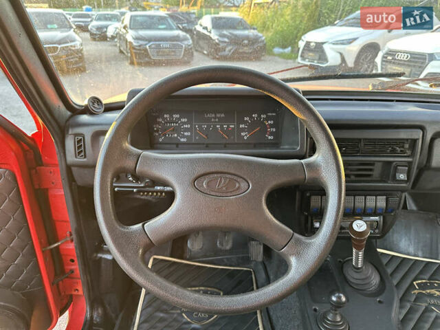 Красный ВАЗ 21213 Niva, объемом двигателя 1.7 л и пробегом 131 тыс. км за 5200 $, фото 19 на Automoto.ua
