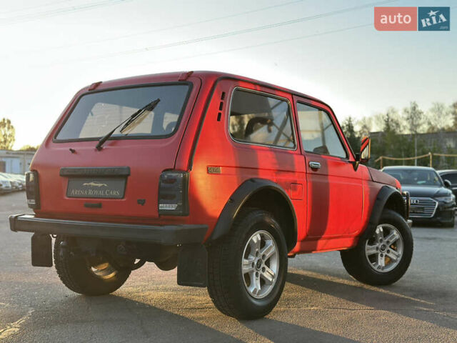 Красный ВАЗ 21213 Niva, объемом двигателя 1.7 л и пробегом 131 тыс. км за 5200 $, фото 1 на Automoto.ua