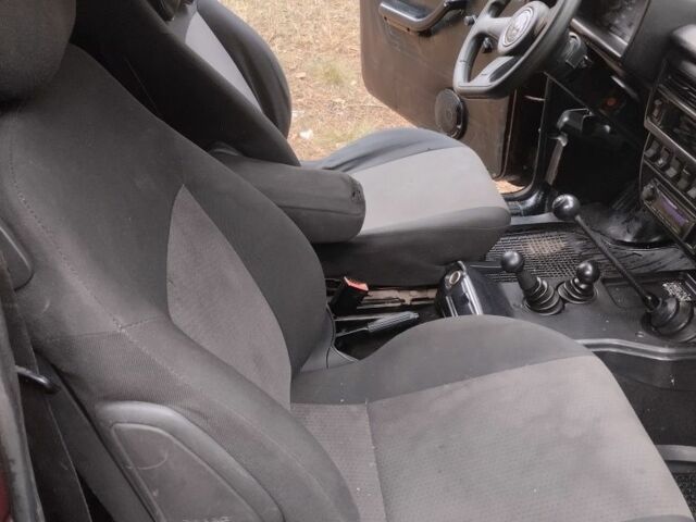 Червоний ВАЗ 21213 Niva, об'ємом двигуна 1.7 л та пробігом 134 тис. км за 3500 $, фото 11 на Automoto.ua